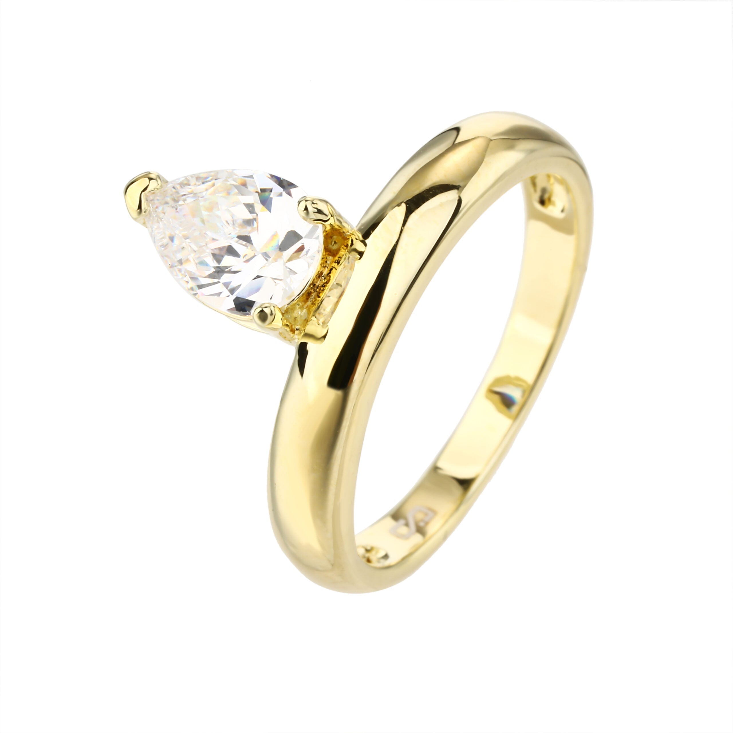 טבעת בציפוי זהב משובצת זירקונים - דגם אנבל